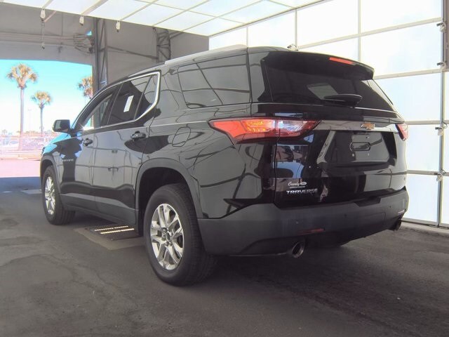 2018 Chevrolet Traverse Cloth photo 2