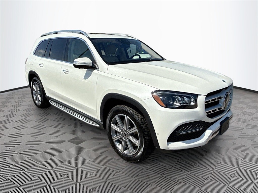 2022 Mercedes Benz GLS 450 4MATIC photo 2
