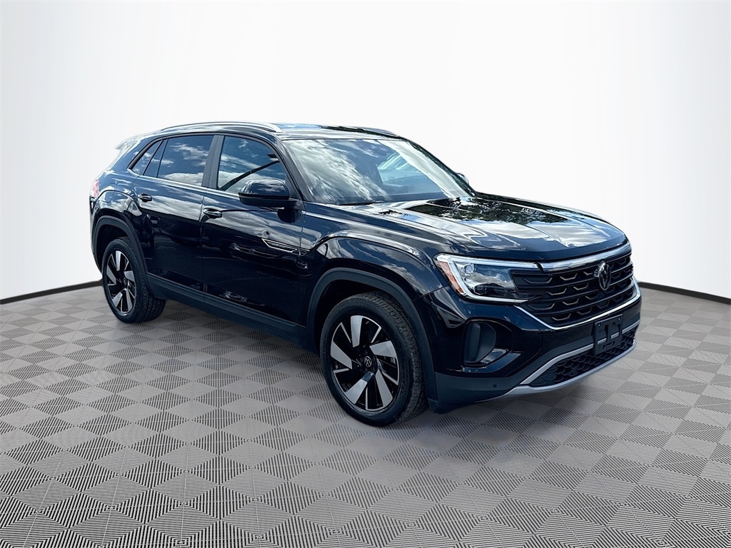 Used 2024 Volkswagen Atlas Cross Sport 2.0T SE w/Technology SUV