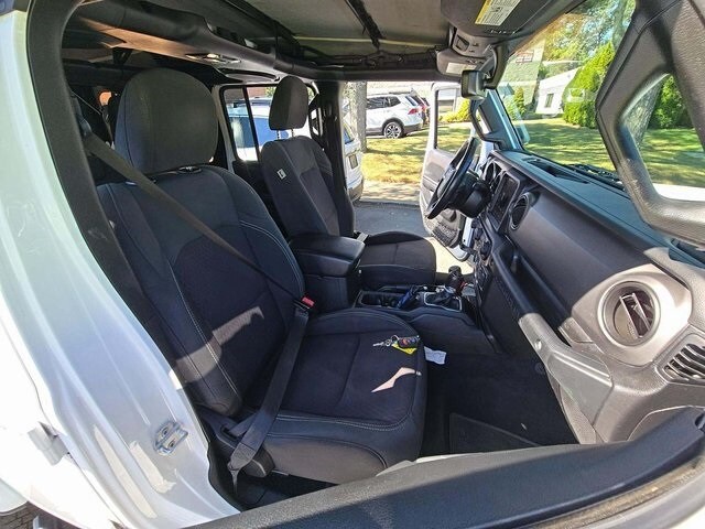 2021 Jeep Wrangler Unlimited Sport photo 3