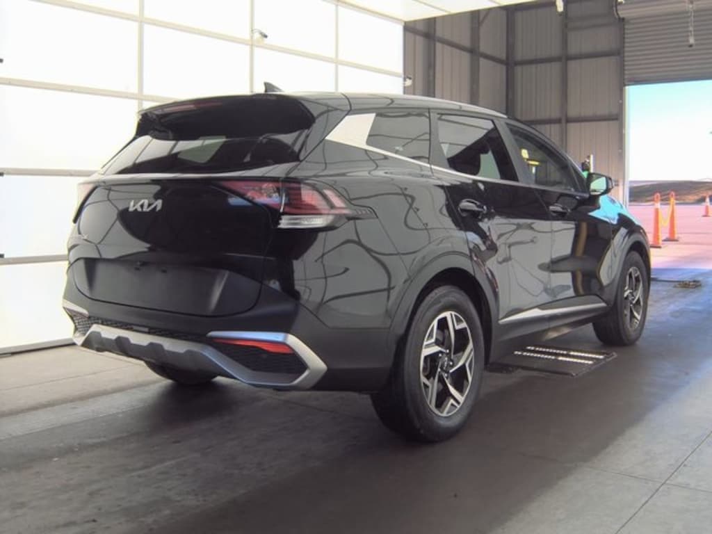 Used 2023 Kia Sportage LX SUV
