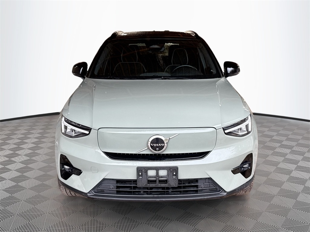 Used 2023 Volvo XC40 Recharge Pure Electric Twin Plus SUV