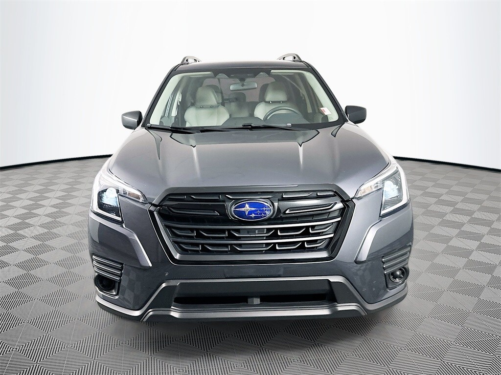 2024 Subaru Forester Base photo 2