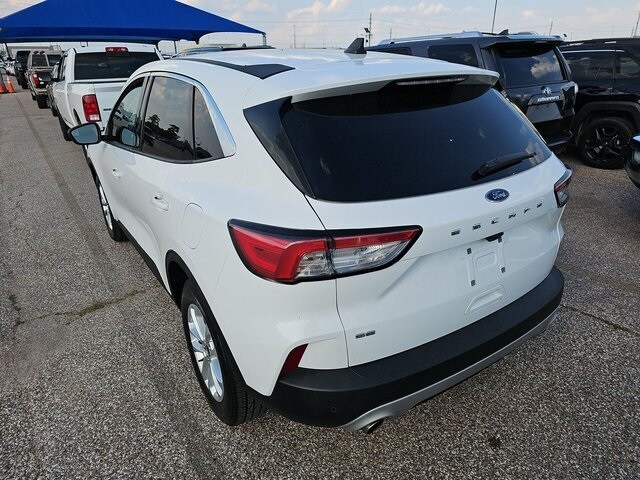 2022 Ford Escape SE photo 4