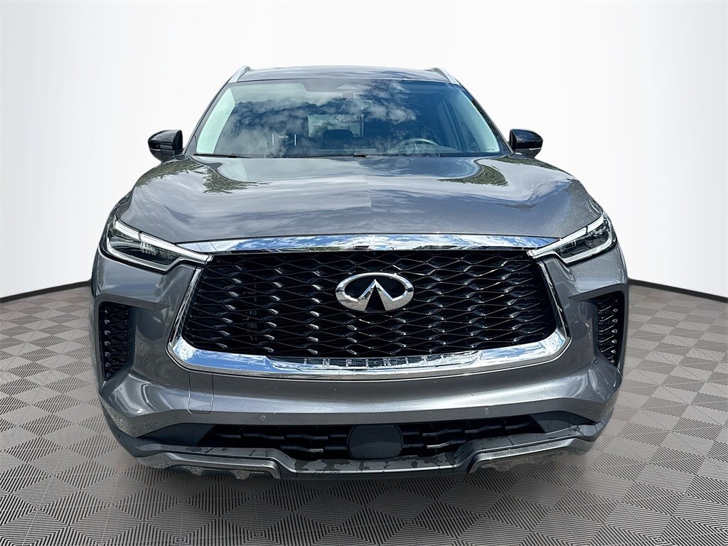 2022 Infiniti QX60 Luxe photo 2