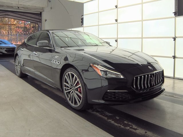 2022 Maserati Quattroporte GT photo 3