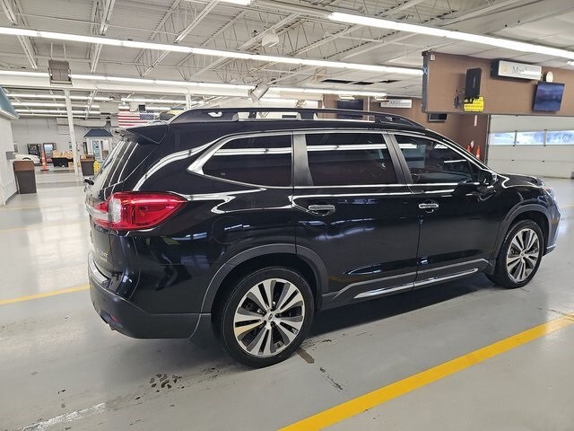 2021 Subaru Ascent Touring photo 2