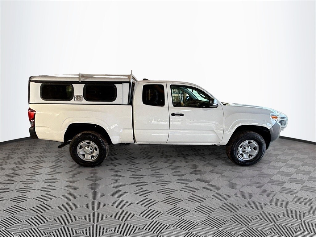 2021 Toyota Tacoma SR photo 3