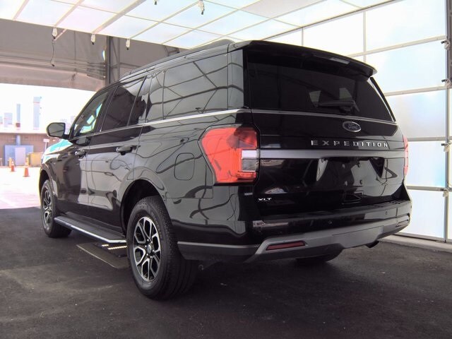 2023 Ford Expedition XLT photo 3