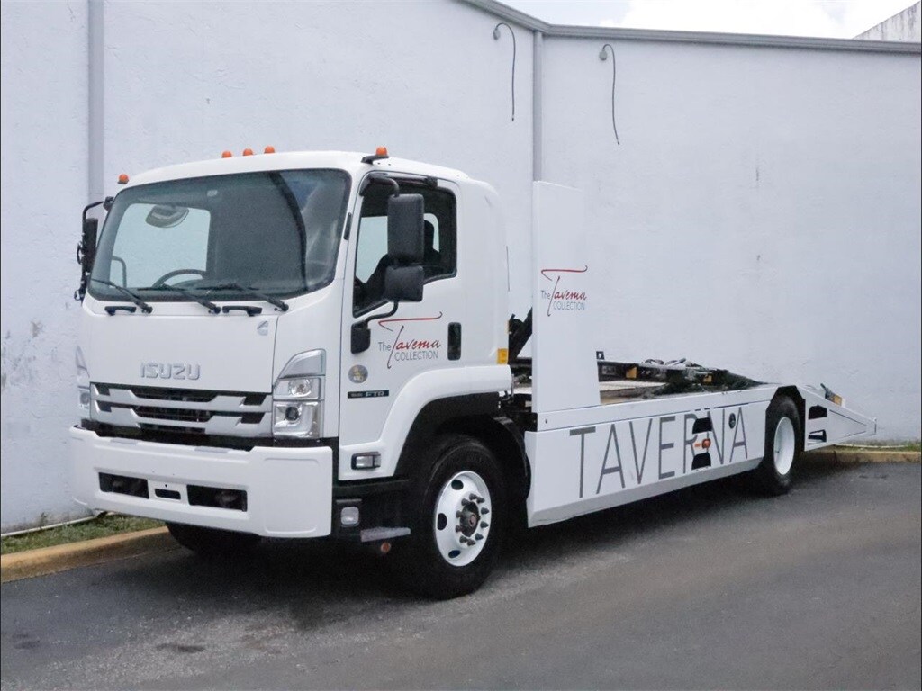 2022 Isuzu FTR photo 2