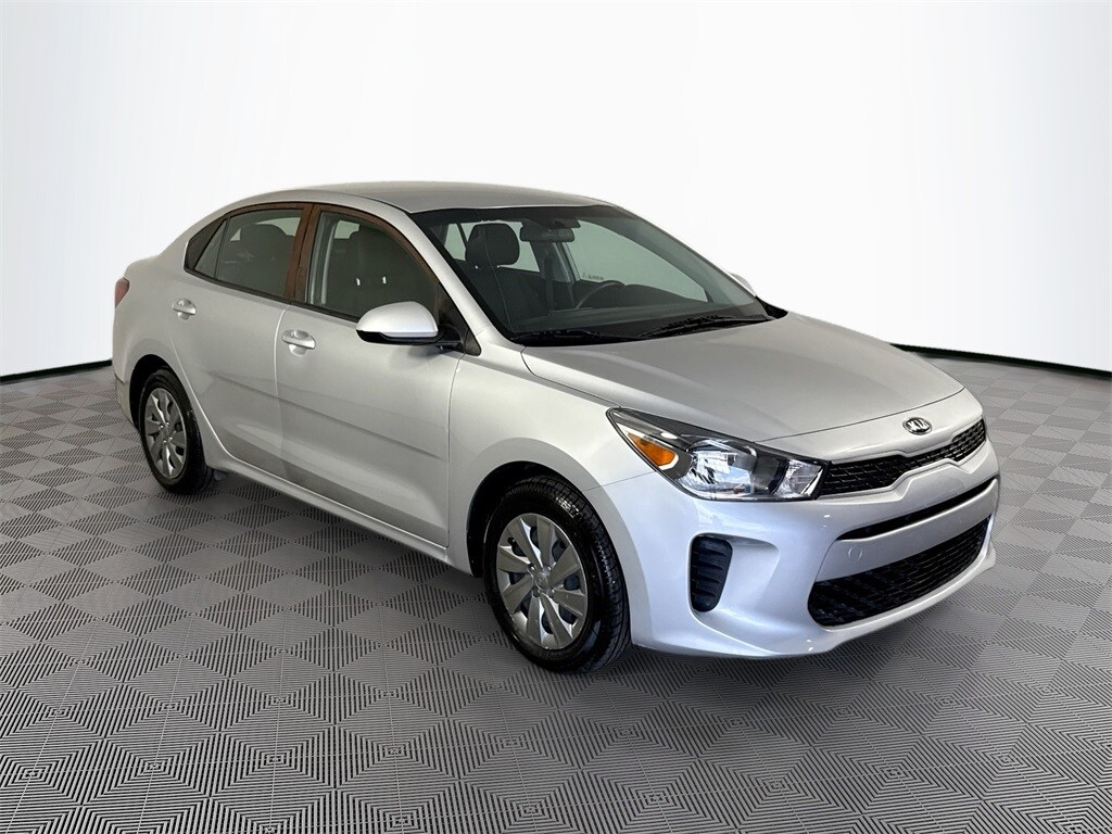 2020 Kia Rio S photo 3