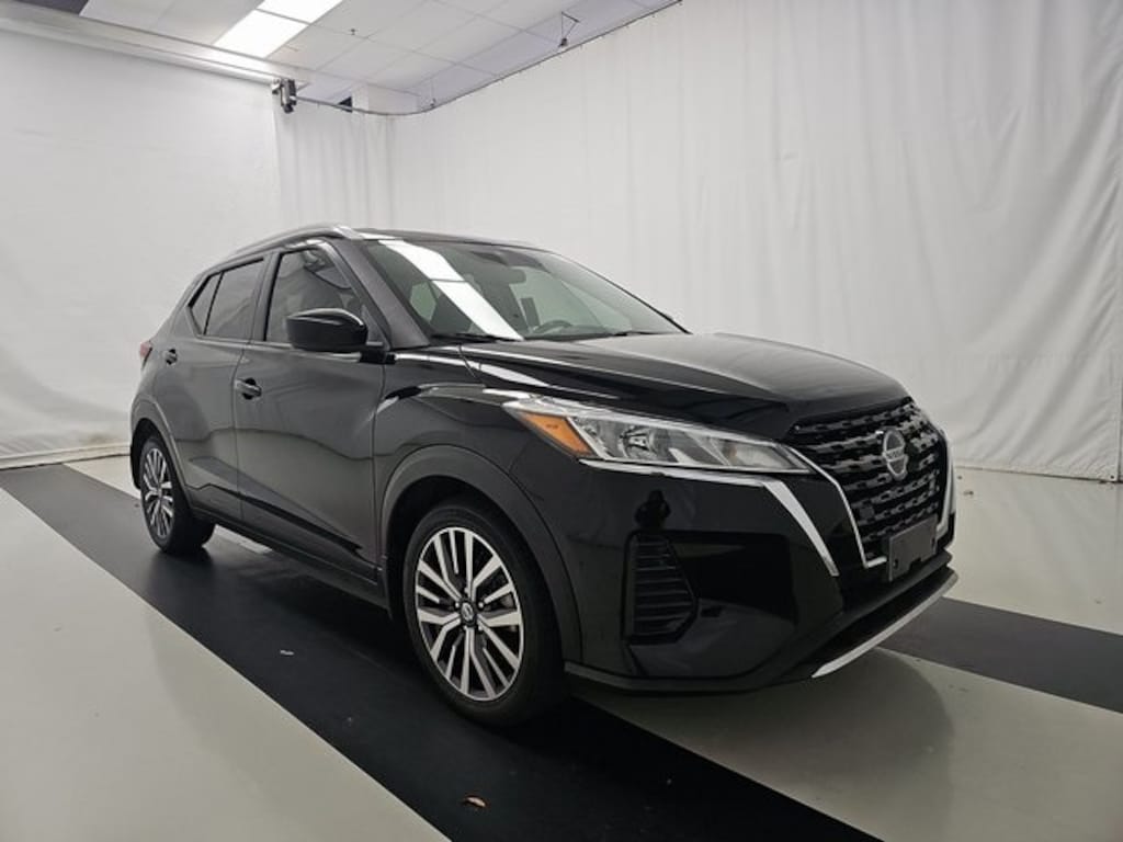 Used 2021 Nissan Kicks SV SUV