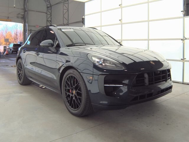 2021 Porsche Macan GTS photo 3