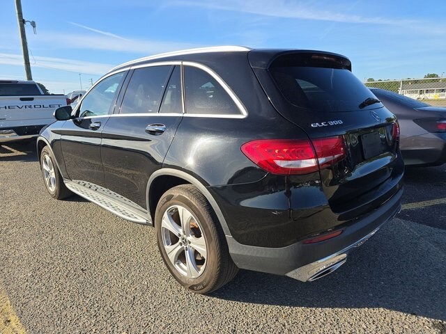 2017 Mercedes Benz GLC 300 photo 3