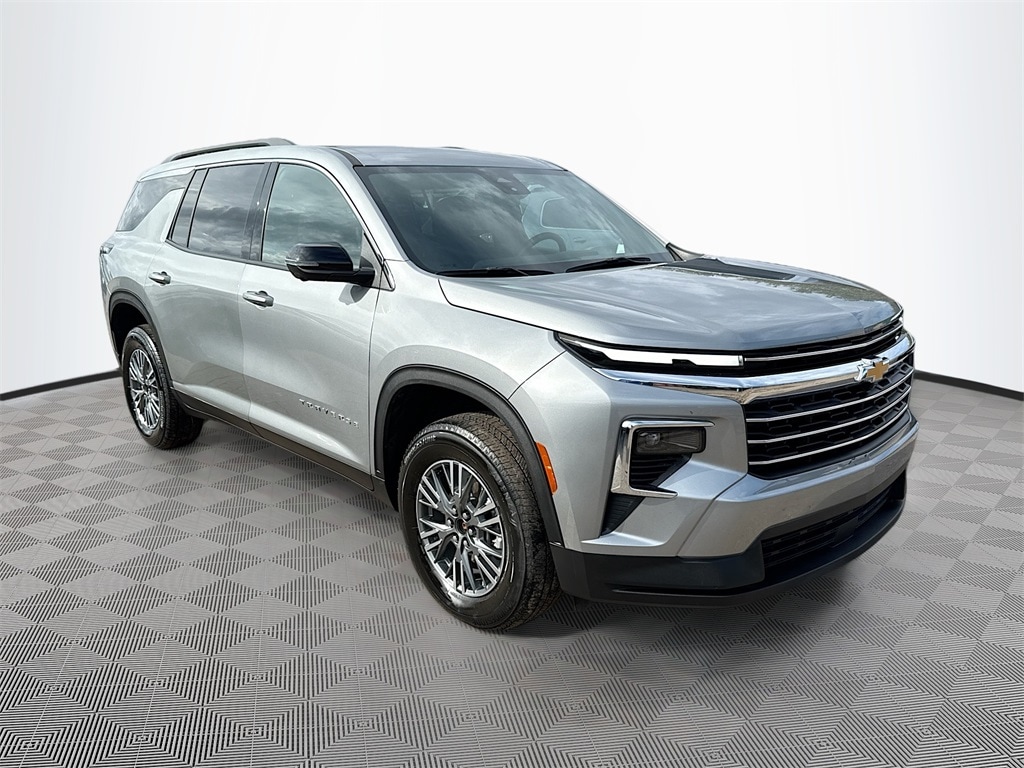 Used 2024 Chevrolet Traverse LT SUV