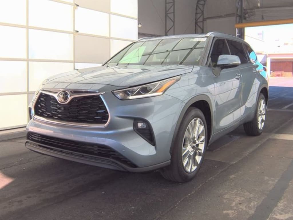 Used 2021 Toyota Highlander Limited SUV