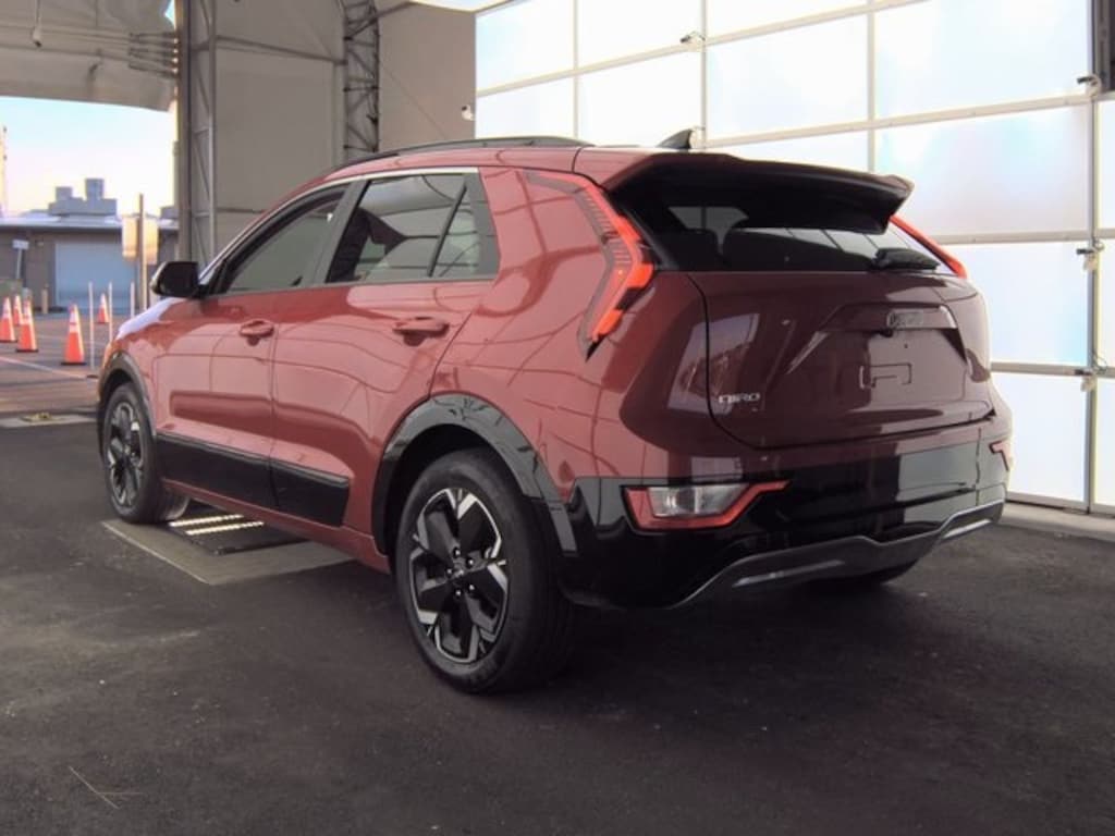 Used 2024 Kia Niro EV Wind SUV
