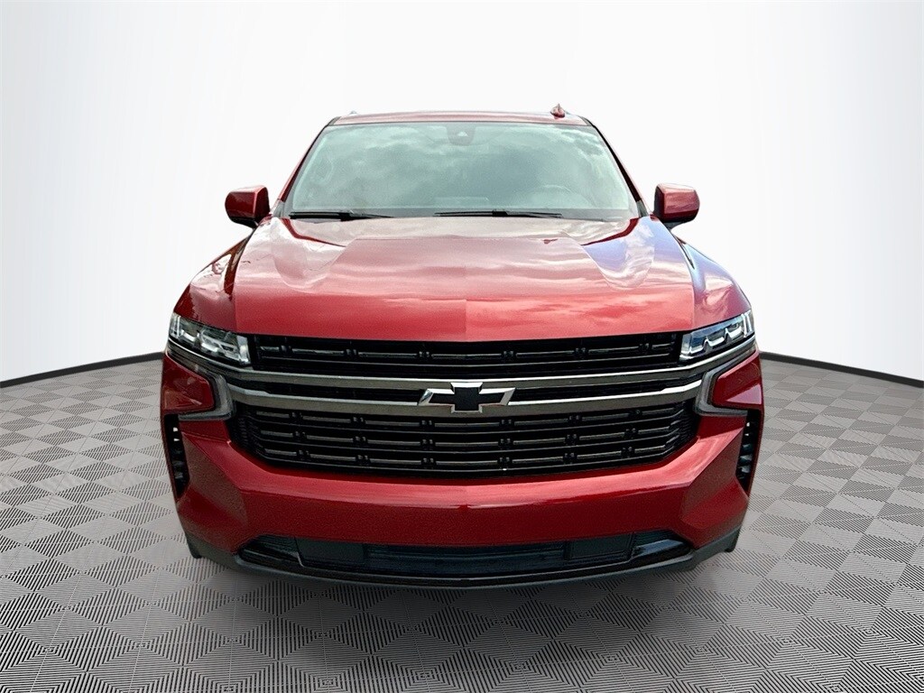 2021 Chevrolet Suburban RST photo 2