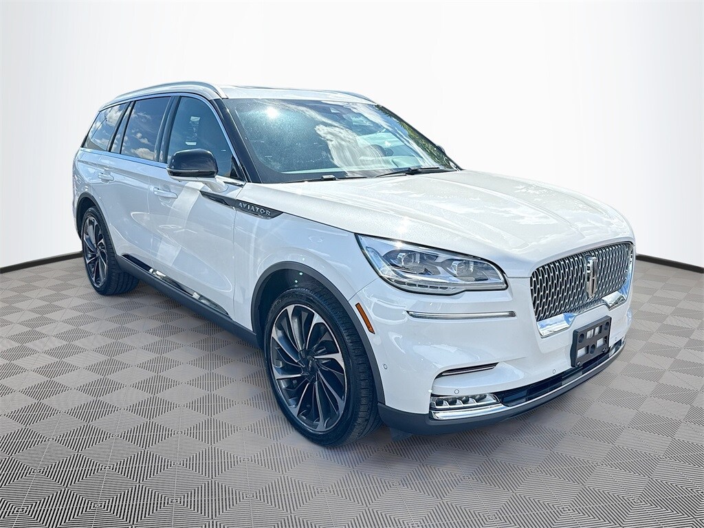 2021 Lincoln Aviator Reserve photo 3