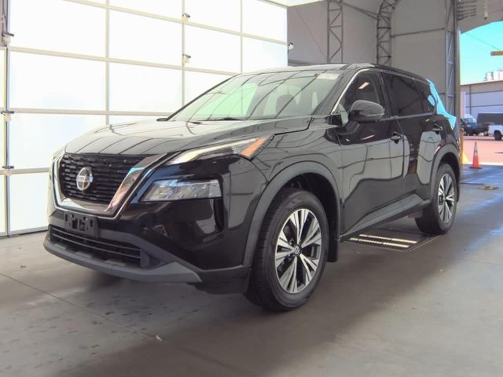 Used 2021 Nissan Rogue SV SUV