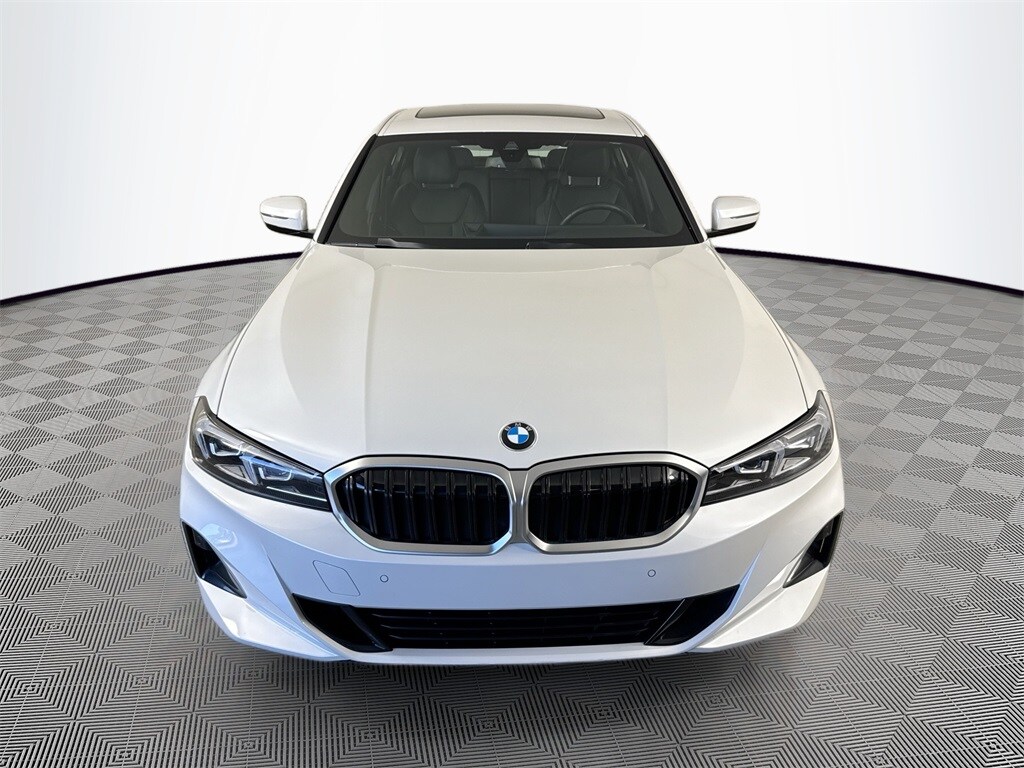 2024 Bmw 330i photo 2