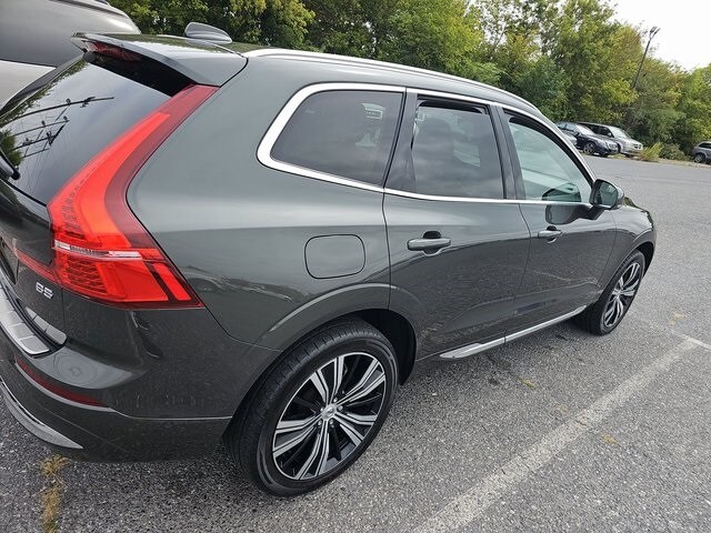 2022 Volvo XC60 B5 Inscription photo 2
