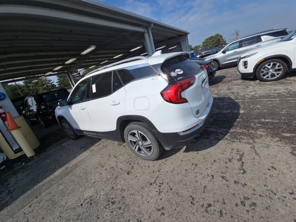 Used 2021 GMC Terrain SLT SUV