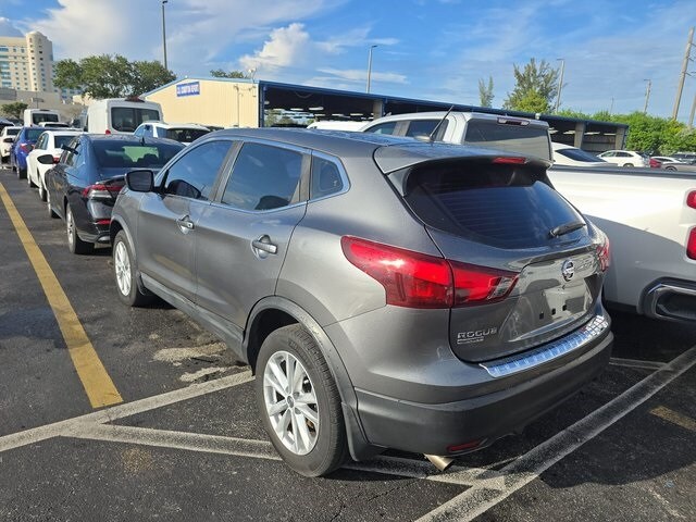 2018 Nissan Rogue Sport S photo 4