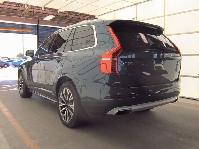 2021 Volvo XC90 T5 Momentum photo 2