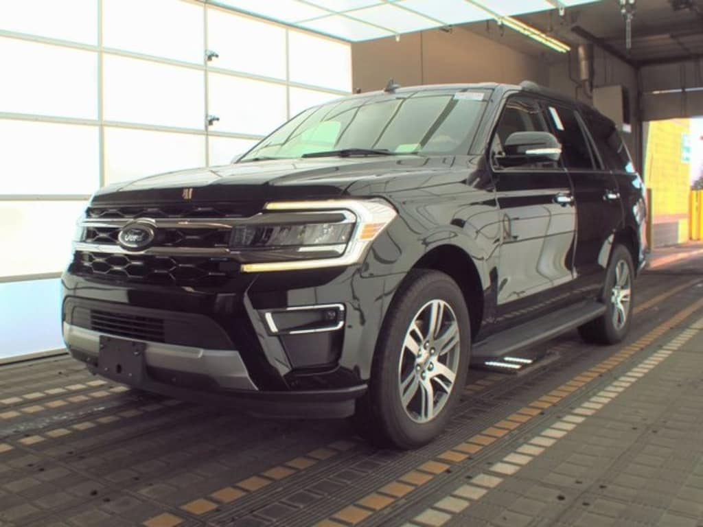 Used 2024 Ford Expedition Limited SUV
