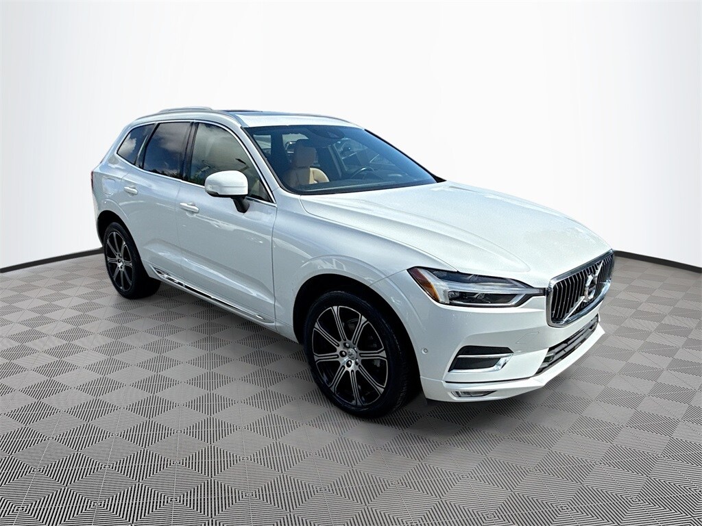 2019 Volvo XC60 T5 Inscription photo 2