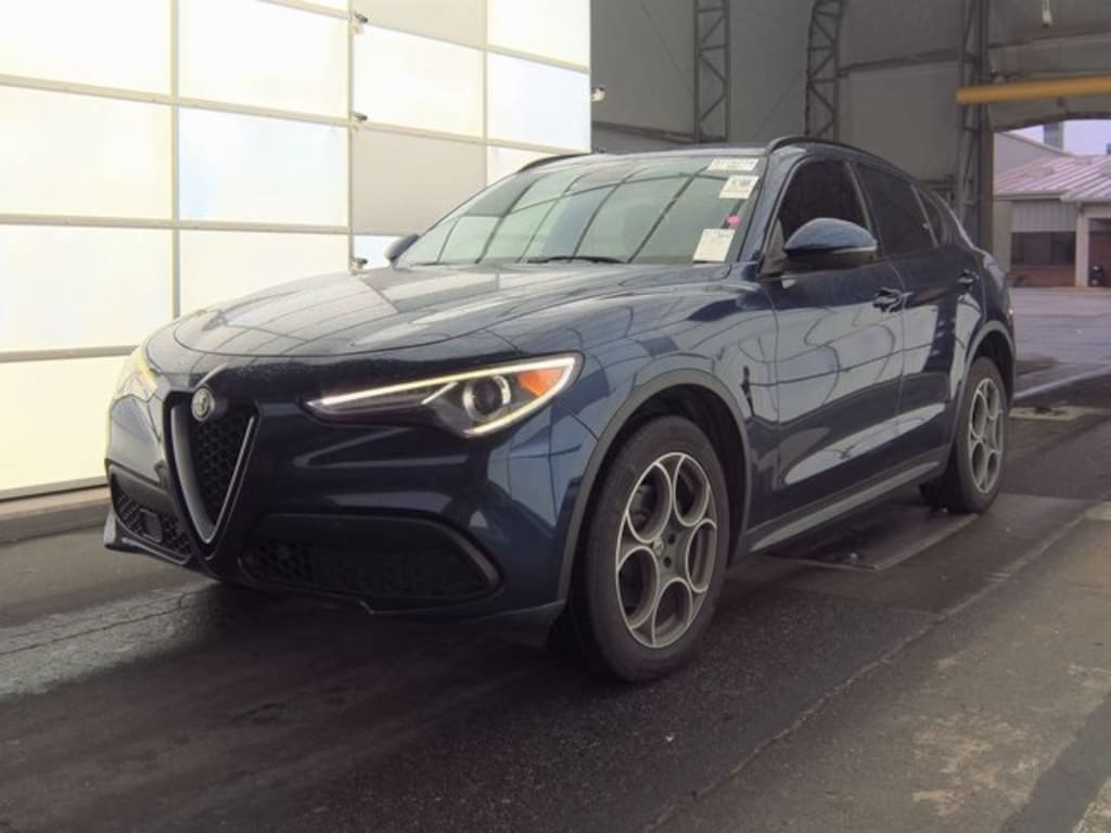 Used 2018 Alfa Romeo Stelvio Base SUV