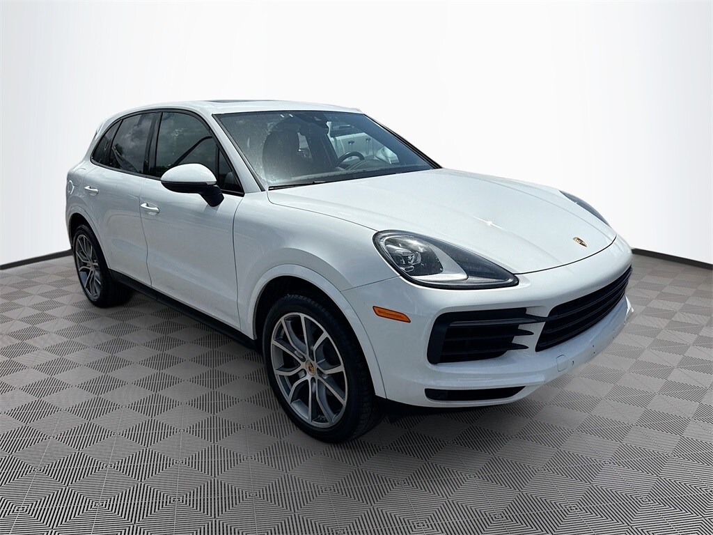 2020 Porsche Cayenne Base photo 3