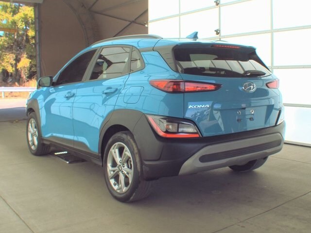 2023 Hyundai Kona SEL photo 2