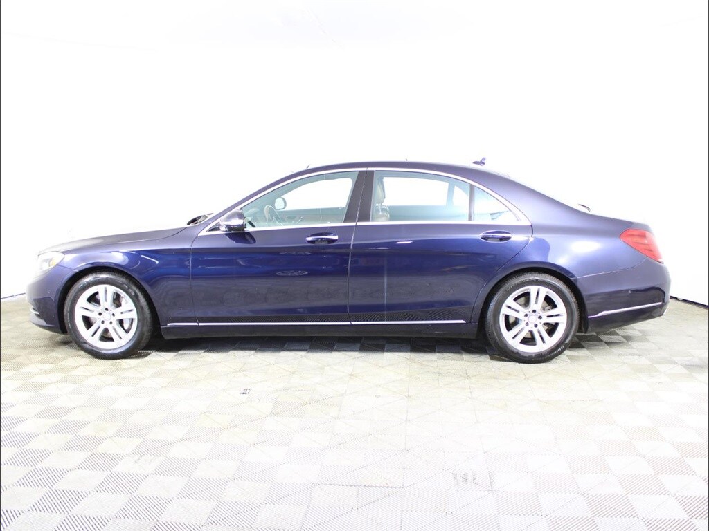 2017 Mercedes Benz S 550 4MATIC photo 2