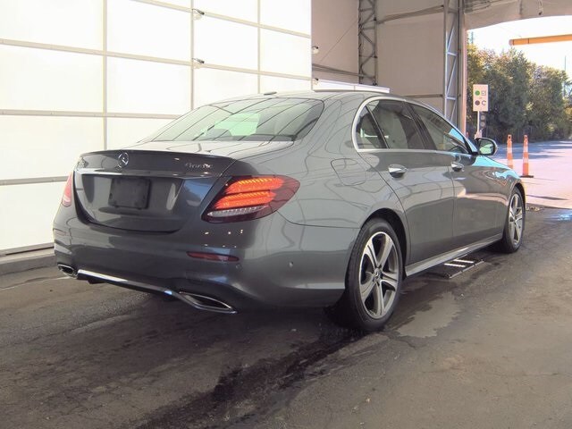 2017 Mercedes Benz E 300 Sedan photo 2