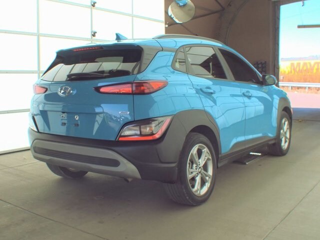 2023 Hyundai Kona SEL photo 3