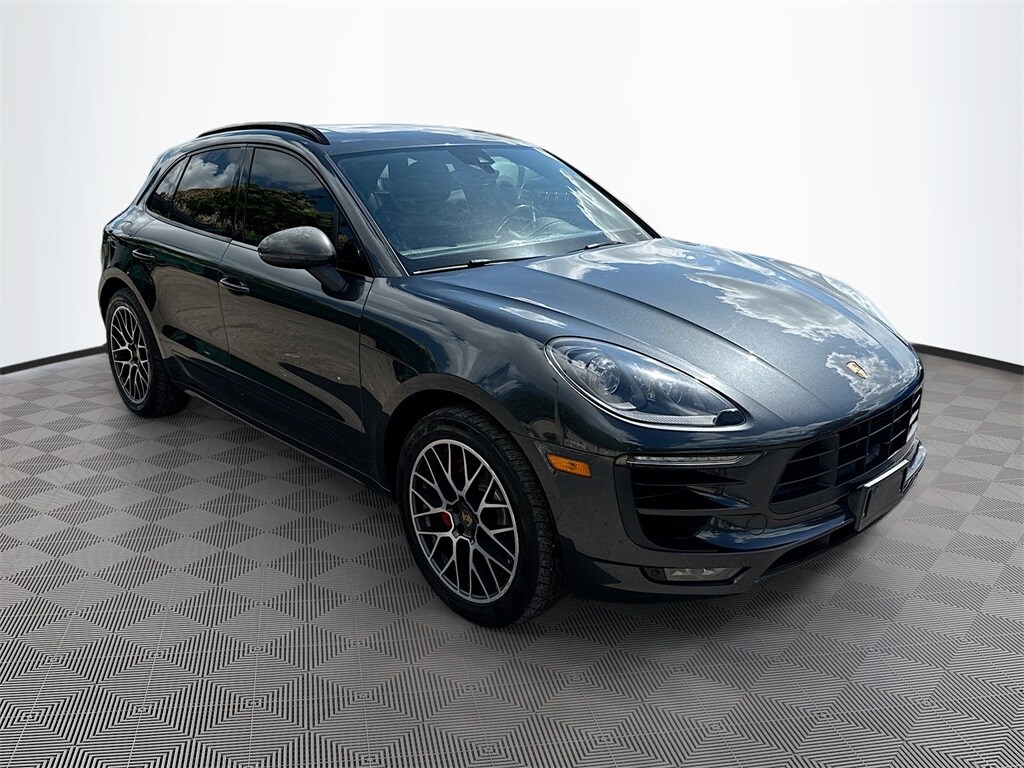 2017 Porsche Macan GTS photo 3