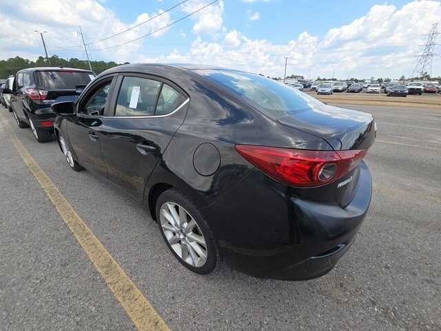 2017 Mazda Mazda3 Touring photo 3