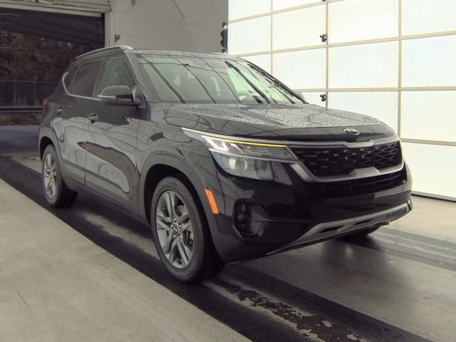 2021 Kia Seltos S photo 3