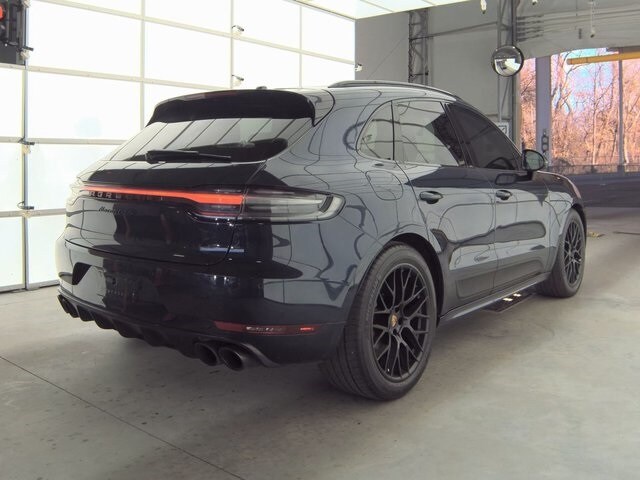 2021 Porsche Macan GTS photo 2