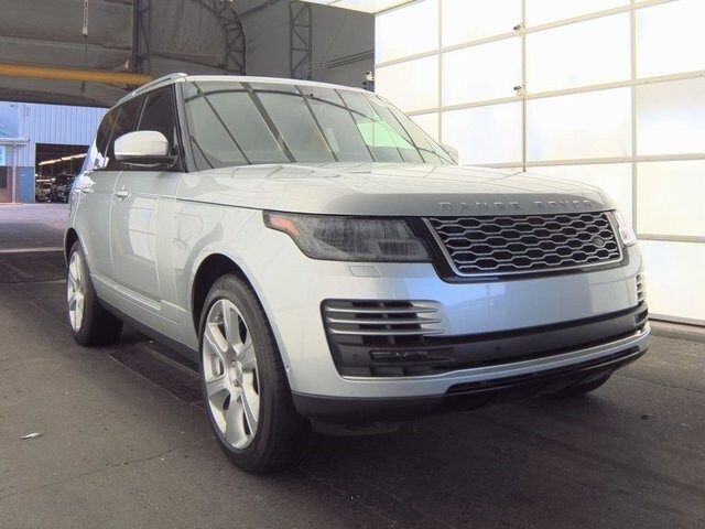 2019 Land Rover Range Rover SuperCharged photo 3