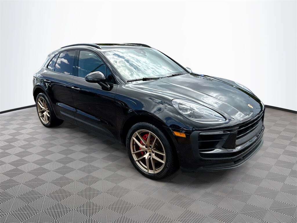2022 Porsche Macan S photo 3