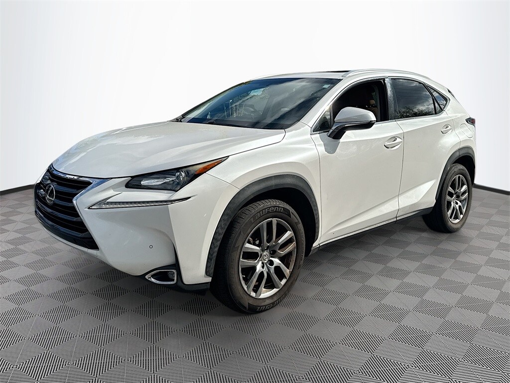 2016 Lexus NX 200t Luxury photo 3