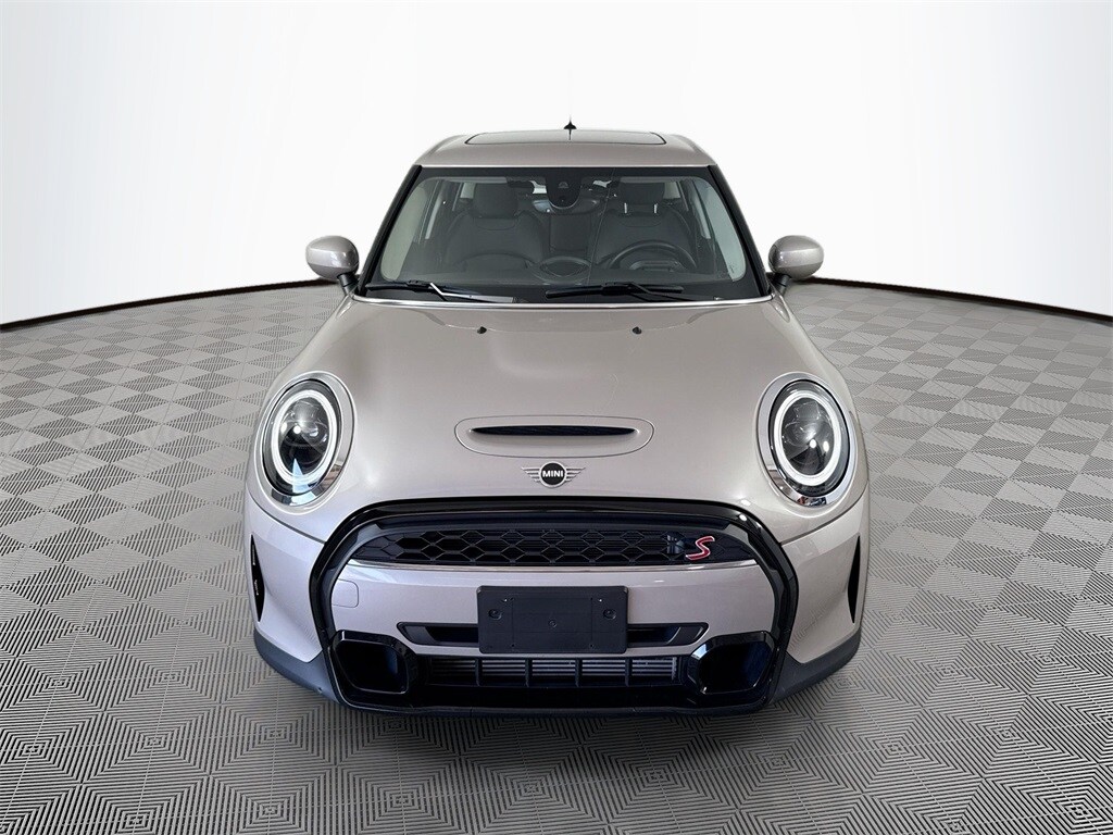 2024 Mini Cooper Hardtop S photo 2