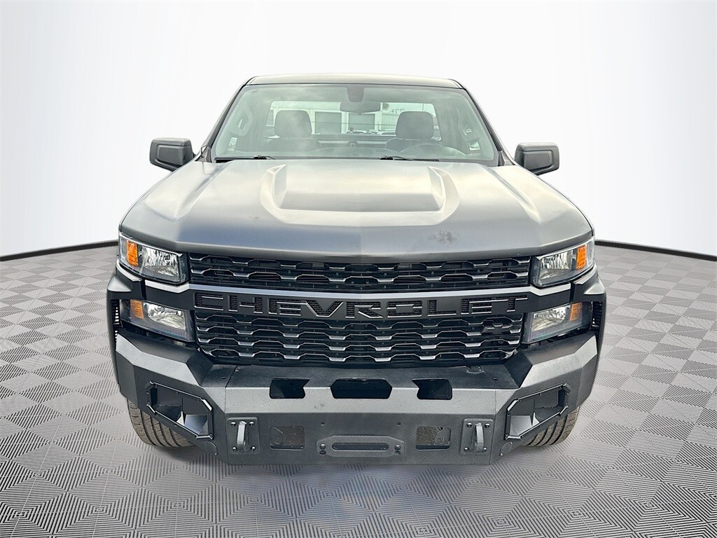 2021 Chevrolet Silverado 1500 photo 2