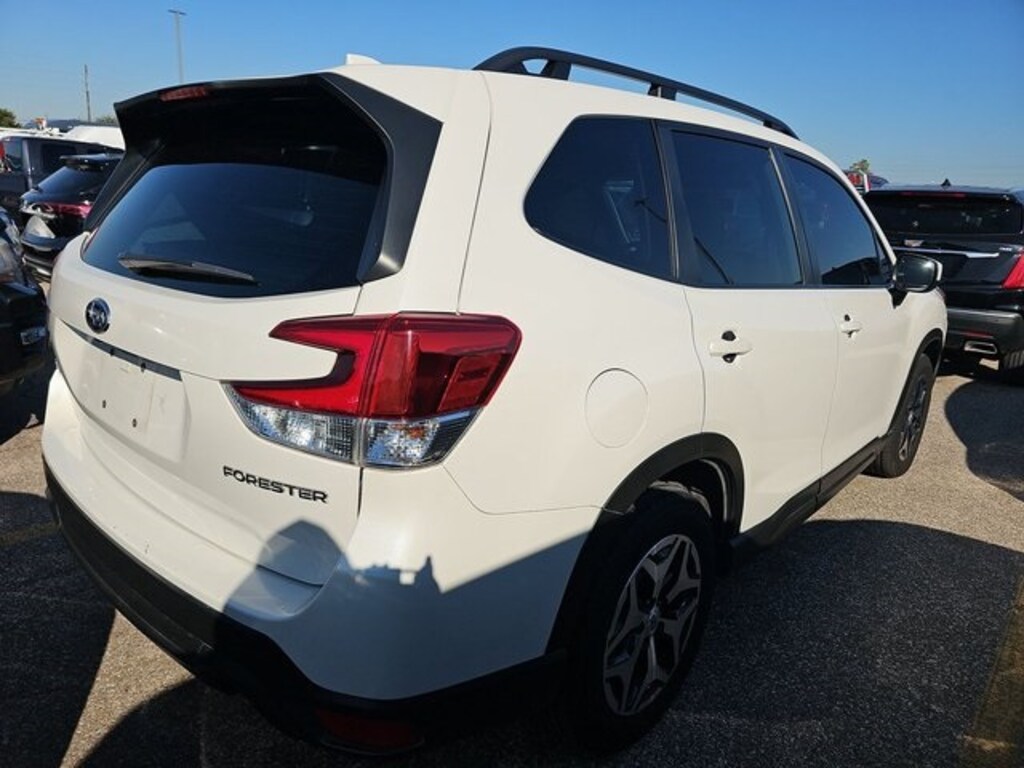 Used 2023 Subaru Forester Premium SUV