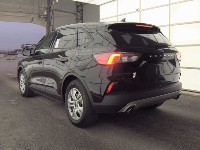 2020 Ford Escape S photo 3
