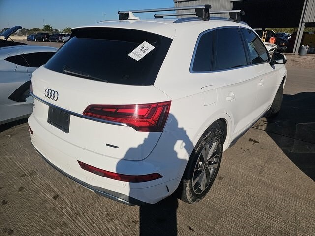 2021 Audi Q5 45 Premium Plus photo 2