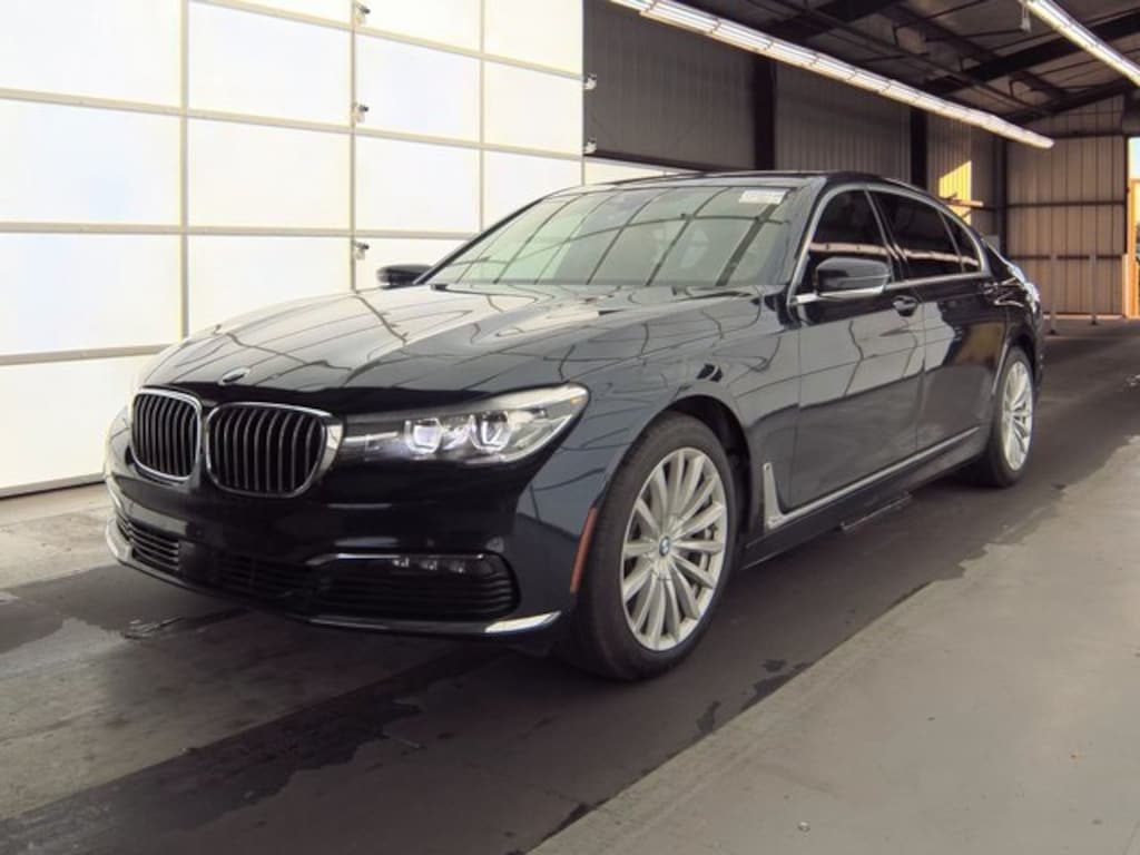 Used 2018 BMW 7 Series 740i Sedan